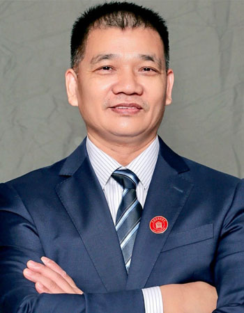 纪馨创始人，彭金成先生。
